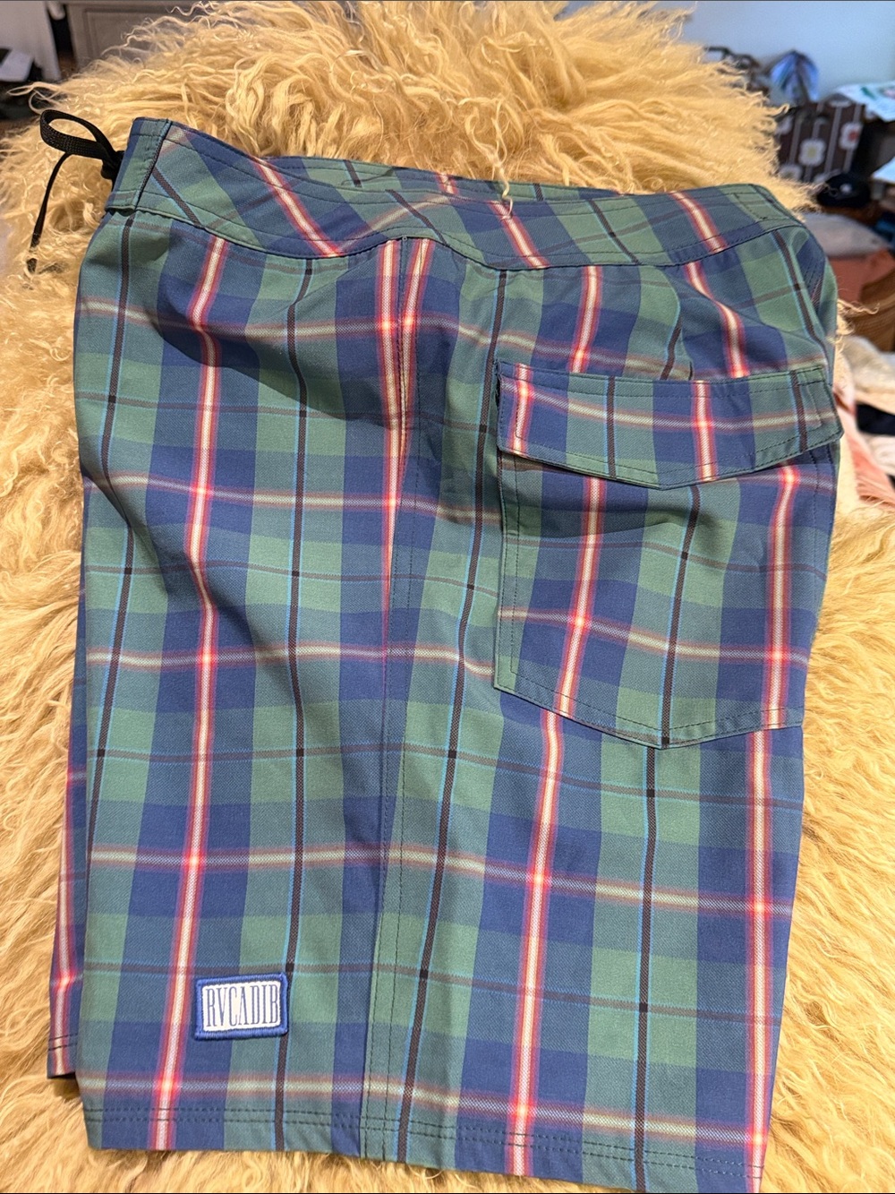 ⭐️RARE RVCA Green & Navy Plaid Board Shorts ~ Size 30